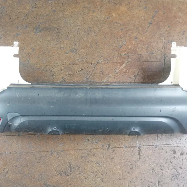 Paraurti posteriore Renault Captur (2013 – 2017) 1.5 66 KW diesel K9K D6