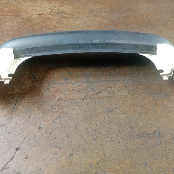 Paraurti posteriore Renault Captur (2013 – 2017) 1.5 66 KW diesel K9K D6