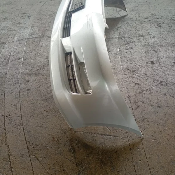 Paraurti anteriore Toyota Avensis 2u00aa Serie 2006 1CD FTV