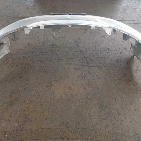 Paraurti anteriore Toyota Avensis 2u00aa Serie 2006 1CD FTV