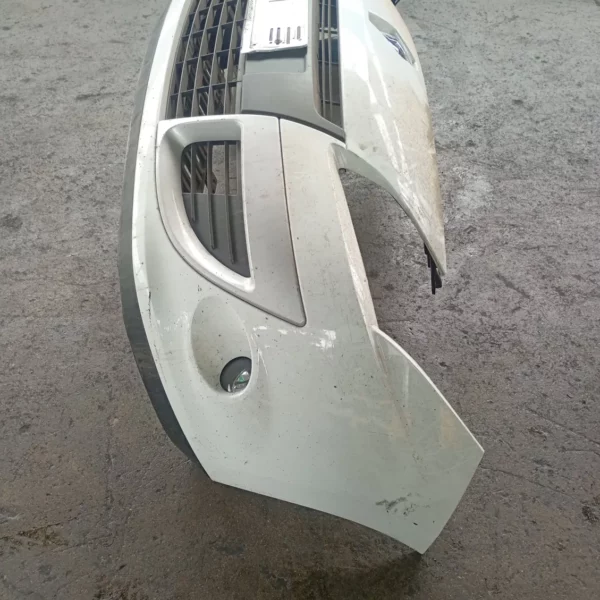 Paraurti anteriore Renault Scenic 3a Serie (2009 – 2013) 1.5 81 KW diesel 620222226R K9K J8