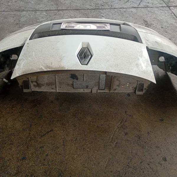 Paraurti anteriore Renault Scenic 3a Serie (2009 – 2013) 1.5 81 KW diesel 620222226R K9K J8