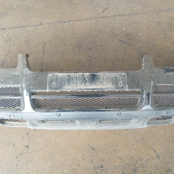 Paraurti anteriore Volkswagen Touareg (2002 – 2010) 2.5 128 KW diesel 7L6807217AFGRU BAC