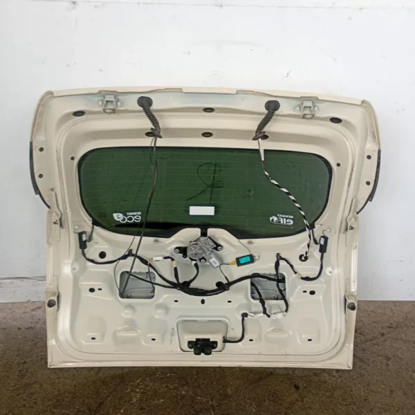 Portellone post. Renault Captur (2013 – 2017) 1.5 66 KW diesel 901002357R K9K D6