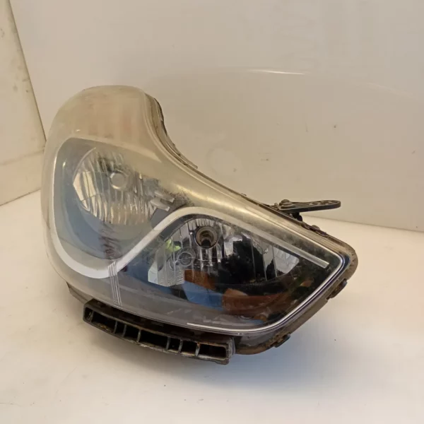 Faro ant. destra Hyundai Ix20 (2010 – 2015) 1.4 66 KW diesel 921021K000 D4FC