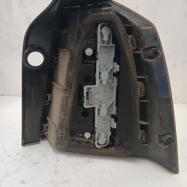 Faro posteriore sinistra Opel Zafira (2005 – oggi) 1.9 74 KW diesel 93190792 Z19DT