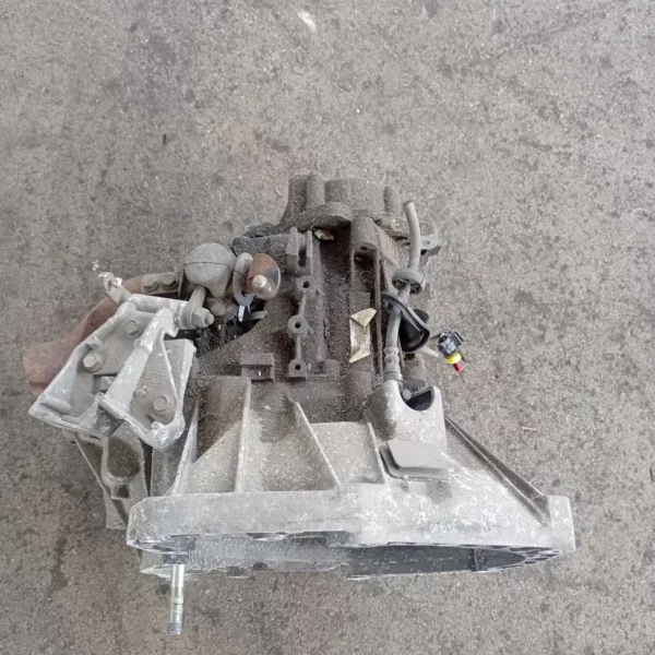 Cambio-5 marce Alfa Romeo 147 (2000 – 2006) 1.6 88 KW benzina AR32104