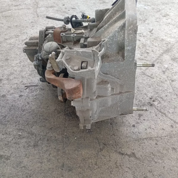 Cambio-5 marce Alfa Romeo 147 (2000 – 2006) 1.6 88 KW benzina AR32104