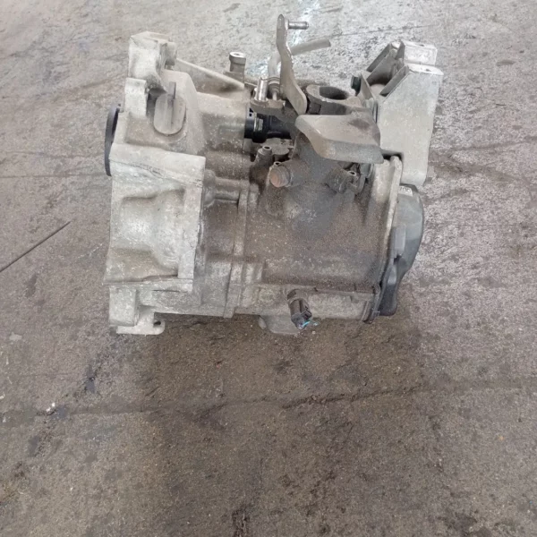 Cambio completo Volkswagen Golf (2003 – 2009) 1.6 75 KW benzina 0AF300042H BGU