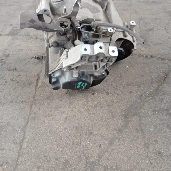 Cambio completo Volkswagen Golf (2003 – 2009) 1.6 75 KW benzina 0AF300042H BGU