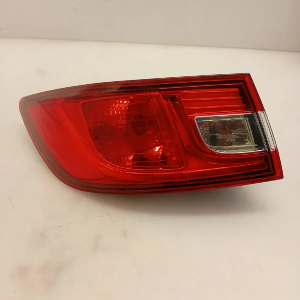 Faro posteriore est. sinistro Renault Clio 4a Serie (2012 – 2016) 1.1 54 KW benzina 265554091R D4F D7