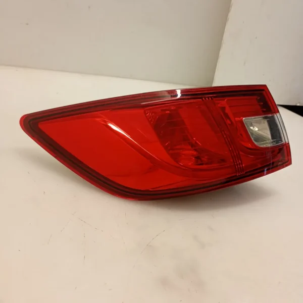 Faro posteriore est. sinistro Renault Clio 4a Serie (2012 – 2016) 1.1 54 KW benzina 265554091R D4F D7