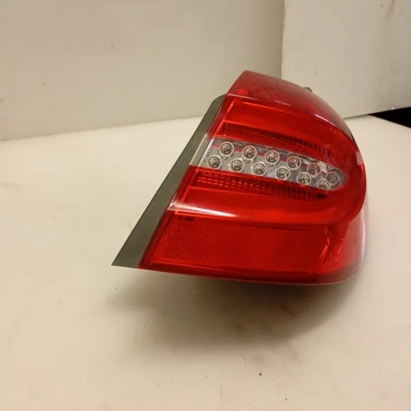 Faro posteriore est. destro Mercedes benz Classe B (2011 – 2019) 1.8 100 KW diesel A2469068800 651901