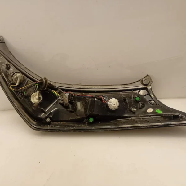 Faro posteriore sinistro Toyota Aygo 2a Serie 2015 1.0 51 KW benzina 815610H120 1KR-FE