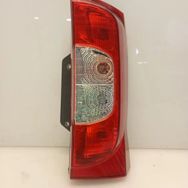 Faro posteriore destra Fiat Qubo (2008 – 2017) 1.4 57 KW benzina/metano 1391432080 350A1000