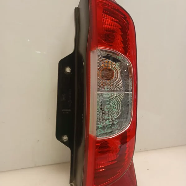 Faro posteriore destra Fiat Qubo (2008 – 2017) 1.4 57 KW benzina/metano 1391432080 350A1000
