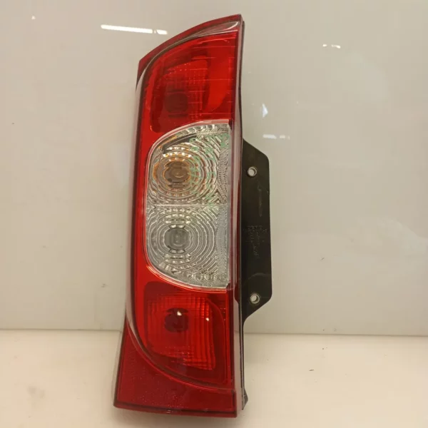 Faro posteriore sinistra Fiat Qubo (2008 – 2017) 1.4 57 KW benzina/metano 1391433080 350A1000