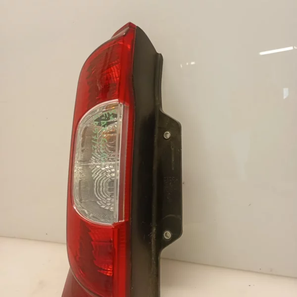 Faro posteriore sinistra Fiat Qubo (2008 – 2017) 1.4 57 KW benzina/metano 1391433080 350A1000
