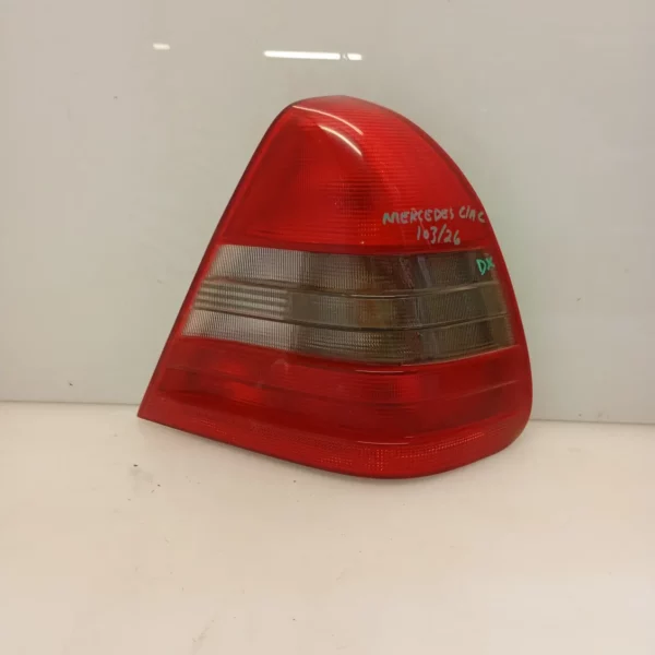 Faro posteriore destro Mercedes benz Classe C (1993 – 2002) 100 KW 111