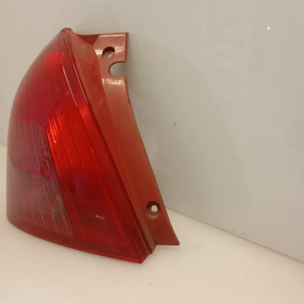 Faro posteriore sinistra Suzuki Swift (2005 – 2011) 1.3 51 KW diesel 3567062J00000 Z13DT