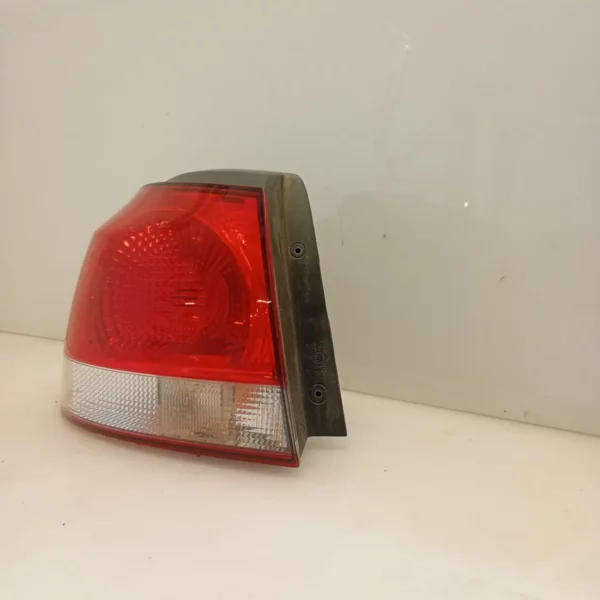 Faro posteriore est. sinistra Volkswagen Golf (2008 – oggi) 1.4 59 KW benzina 5K0945095N CGG