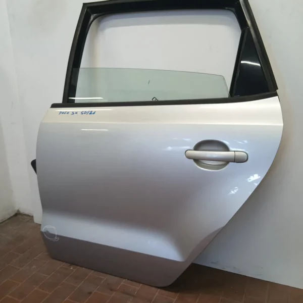 Porta posteriore sinistra Volkswagen Polo (2009 – 2014) 1.6 55 KW diesel CAY