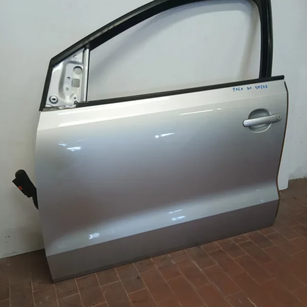 Porta anteriore sinistra Volkswagen Polo (2009 – 2014) 1.6 55 KW diesel 6R3831055J CAY