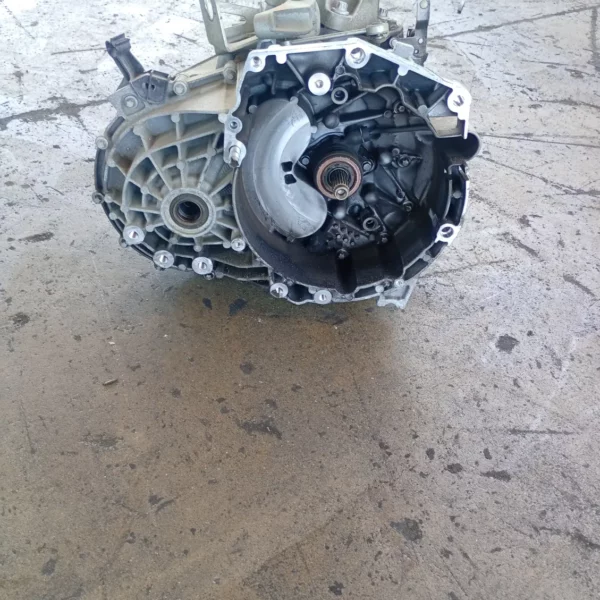 Cambio completo Alfa Romeo Giulietta (2010 – 2013) 1.4 77 KW benzina 71795344 940B1000