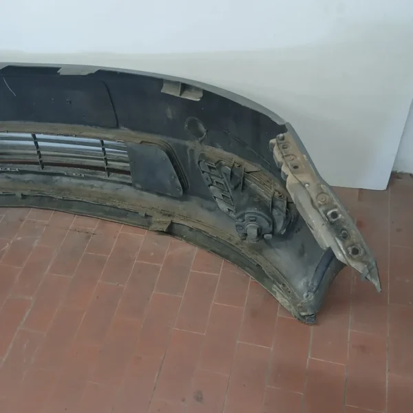 Paraurti anteriore Ford Fiesta (2002 – 2005) 1.2 55 KW benzina 1372809 FUJA