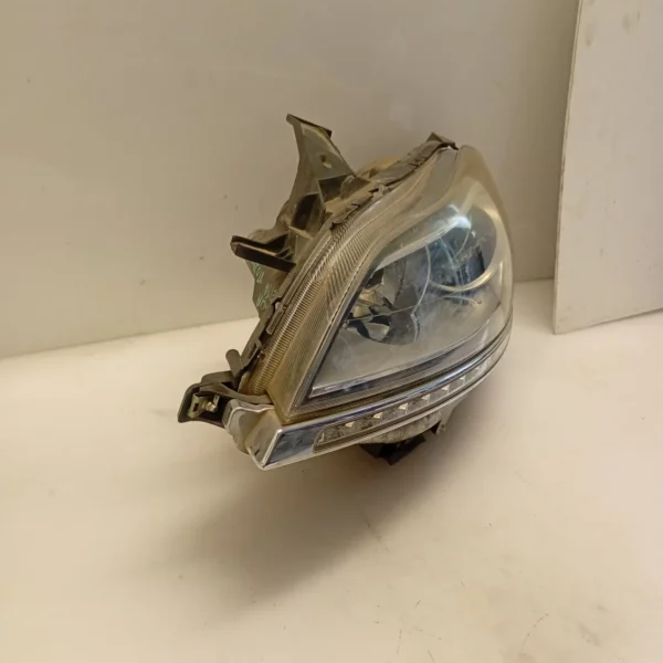 Faro ant. sinistra Lancia Delta (2008 – 2011) 1.6 88 KW diesel 51876348 198A2000