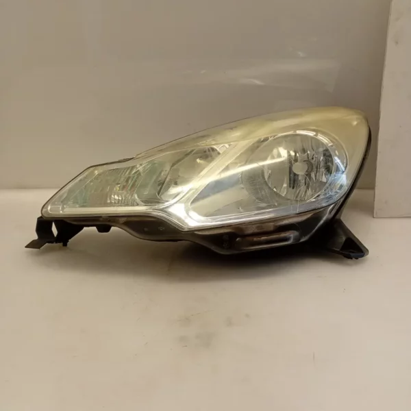 Faro ant. sinistro Citroen C3 2a Serie (2009 – 2013) 1.4 50 KW diesel 1606930180 8H01