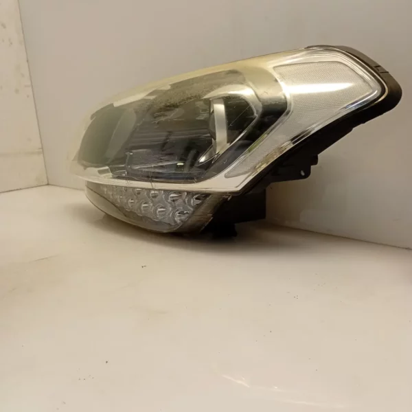 Faro ant. destro Kia Soul 1u00aa Serie 2012 D4FB