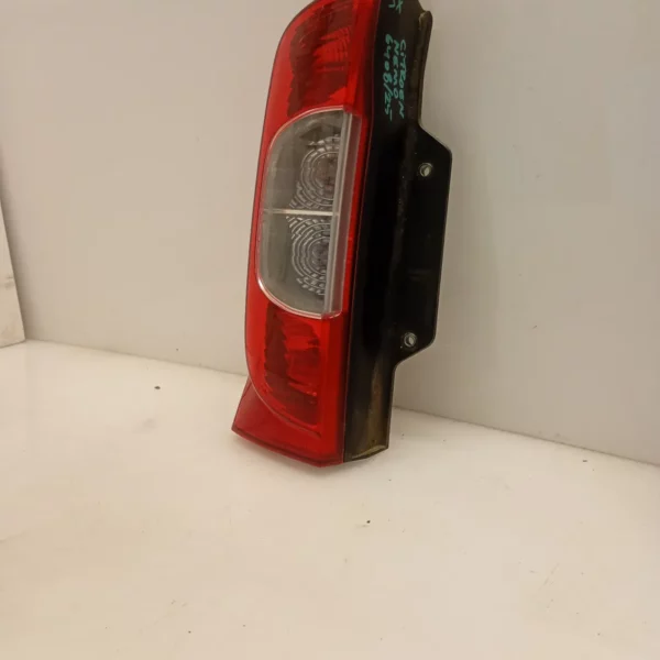 Faro posteriore sinistra Citroen Nemo (2008 – oggi) 1.4 50 KW diesel 1624233280 8HS
