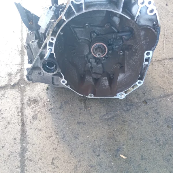 Cambio completo Dacia Sandero 2a Serie (2012 – 2021) 0.9 66 KW benzina 320109892R H4B A4
