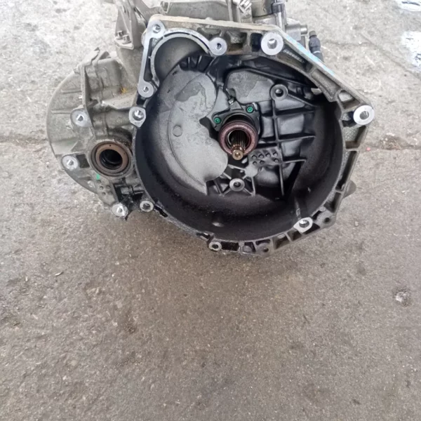 Cambio completo Opel Astra (2004 – 2011) 1.9 88 KW diesel 55569173 Z19DTH