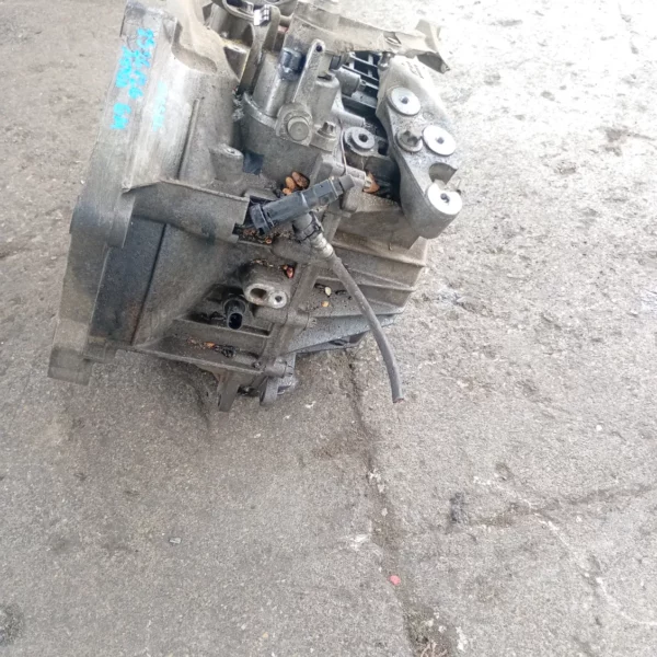 Cambio completo Opel Astra (2004 – 2011) 1.9 88 KW diesel 55569173 Z19DTH