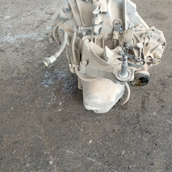 Cambio completo Renault Twingo 3a Serie (2014 – 2019) 1.0 52 KW benzina 320100833R H4D A4