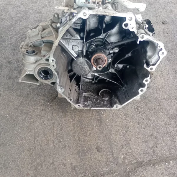 Cambio completo Nissan Qashqai (2010 – 2014) 1.6 96 KW diesel 32010BB60D R9M