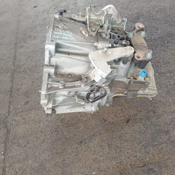 Cambio completo Nissan Qashqai (2010 – 2014) 1.6 96 KW diesel 32010BB60D R9M