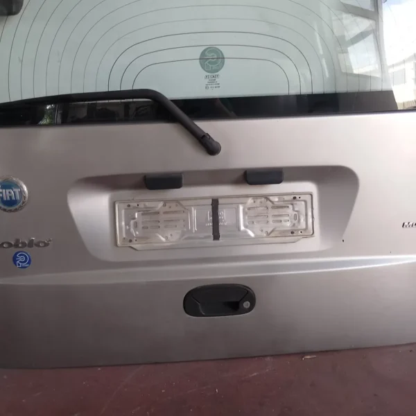 Portellone post. Fiat Doblo’ (2003 – 2005) 1.3 51 KW diesel 51749901 188A9000