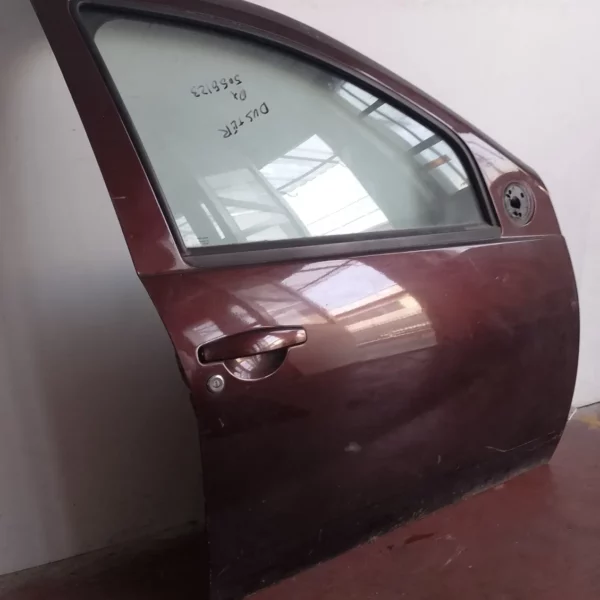 Porta anteriore destra Dacia Duster (2013 – 2018) 1.5 80 KW diesel 801006719R K9KG6