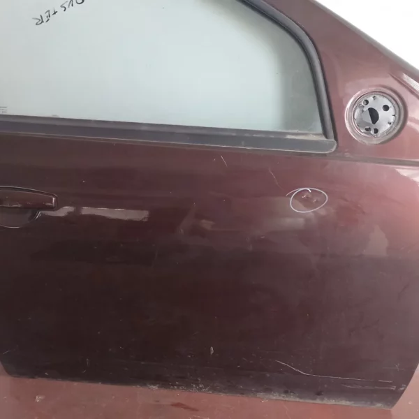 Porta anteriore destra Dacia Duster (2013 – 2018) 1.5 80 KW diesel 801006719R K9KG6