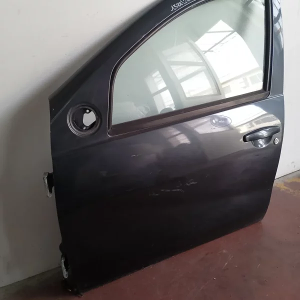Porta anteriore sinistra Dacia Duster 4×4 (2018 – 2022) 1.5 80 KW diesel 801019736R K9K R8