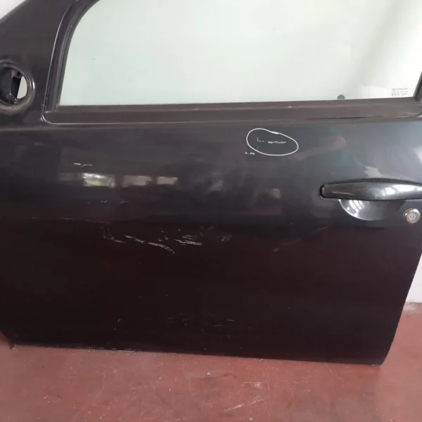 Porta anteriore sinistra Dacia Duster 4×4 (2018 – 2022) 1.5 80 KW diesel 801019736R K9K R8