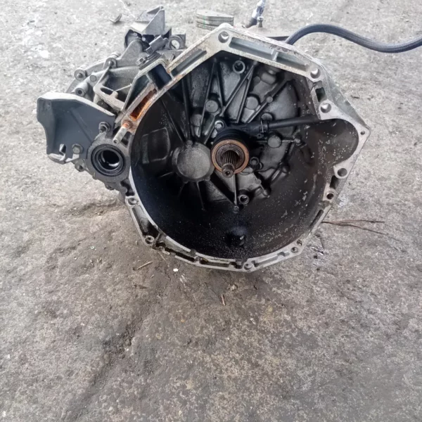 Cambio completo Renault Clio 3a Serie (2005 – 2009) 1.5 78 KW diesel 7701477492 K9K N7