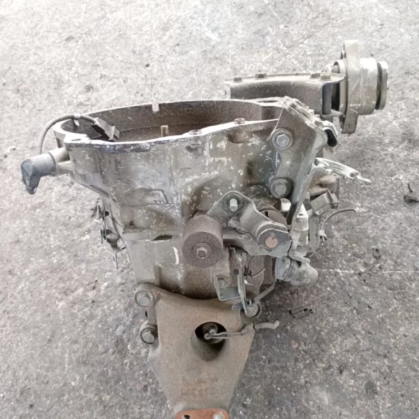 Cambio completo Opel Corsa (2000 – 2006) 1.3 51 KW diesel 55565132 Z13DT