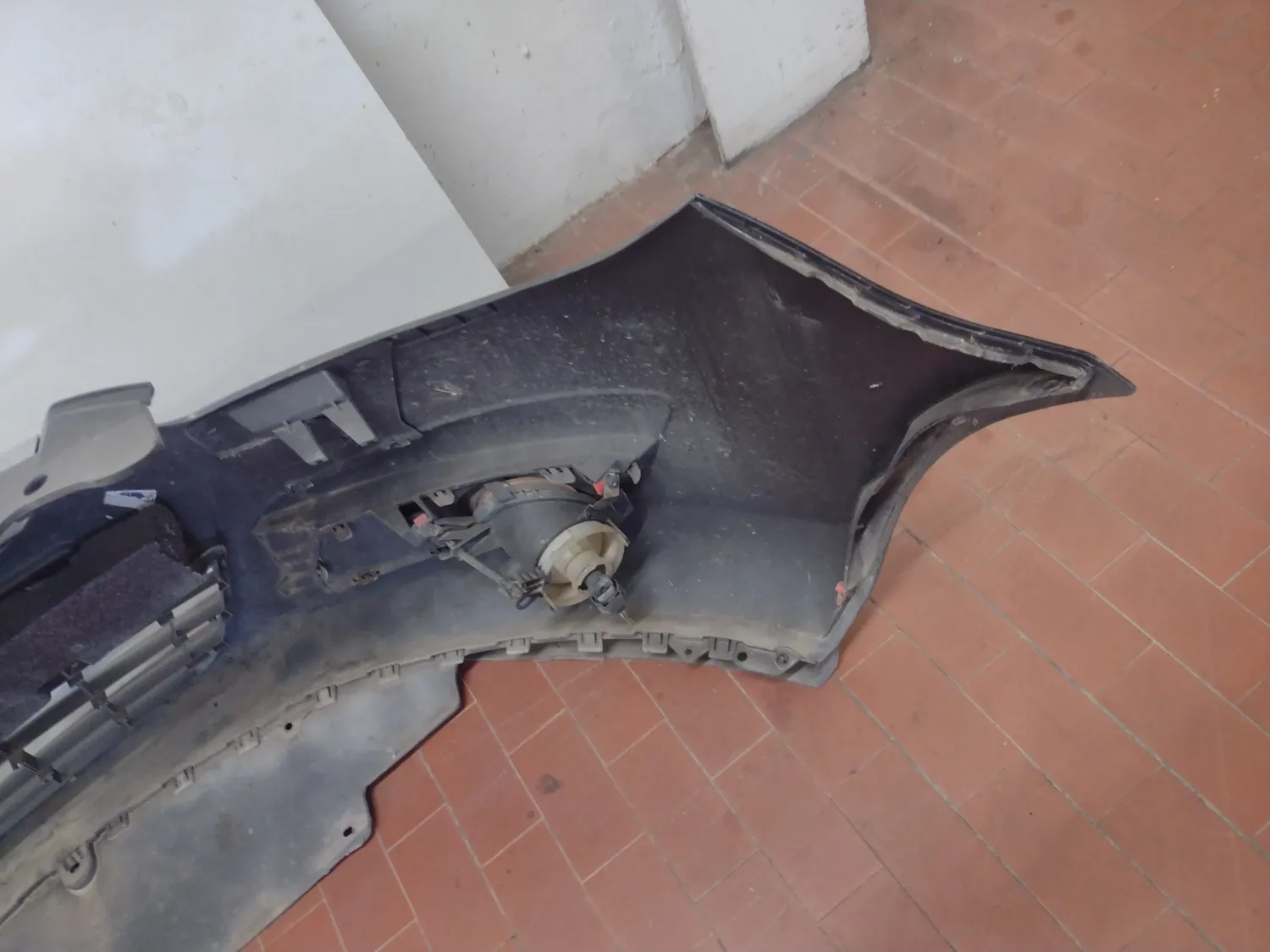 Paraurti anteriore Opel Corsa (2006 – 2011) 1.2 63 KW benzina 93189721 A12XER