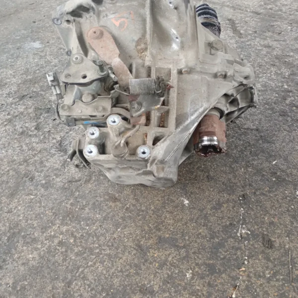 Cambio completo Toyota Aygo 1a Serie 2010 1.0 50 KW benzina 303000H010 1KR FE