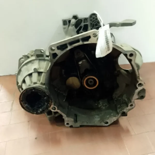 Cambio completo Volkswagen Golf (2008 – oggi) 1.6 77 KW diesel 02Q300048J CAY