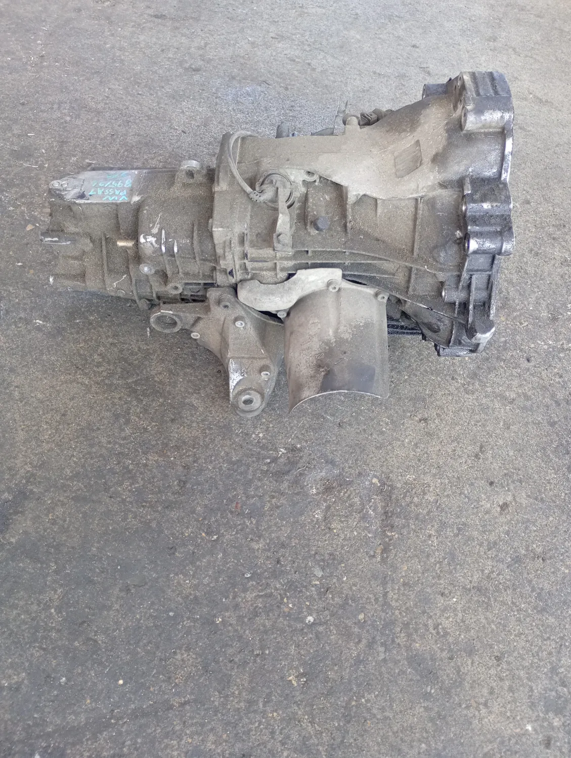 Cambio completo Volkswagen Passat (2000 – 2006) 1.9 96 KW diesel 01E300049TX AWX